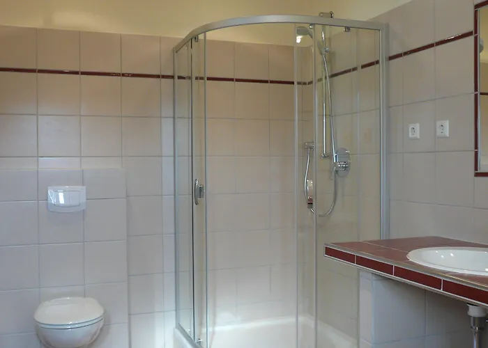 加托斯维固特斯塔勒酒店 3*